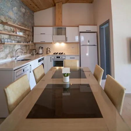 Magnificent With Private Pool And Backyard In Fethiye Βίλα *
